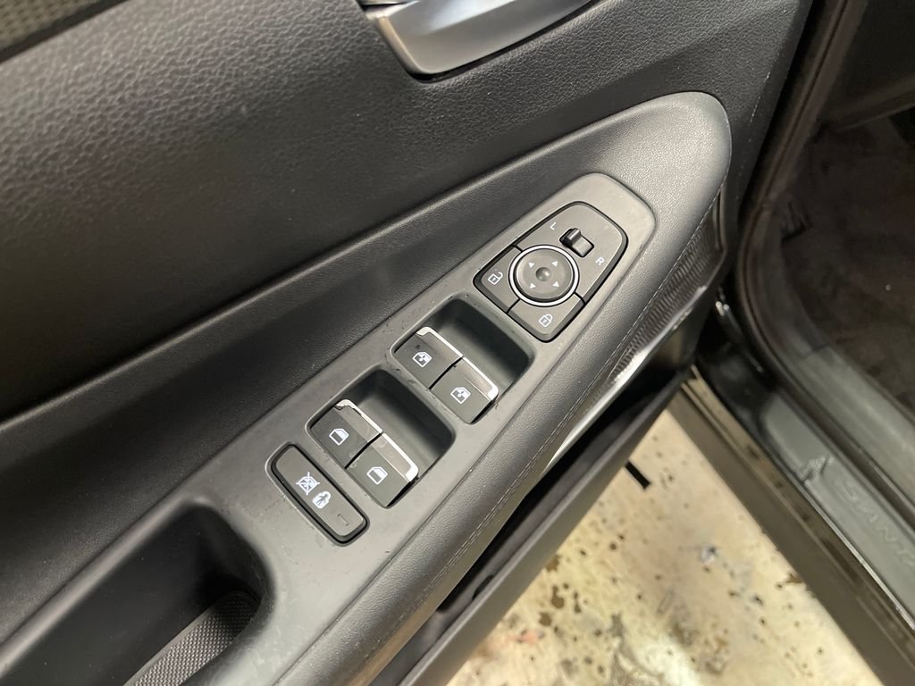 Used 2019 Black Hyundai SEL Plus image 16