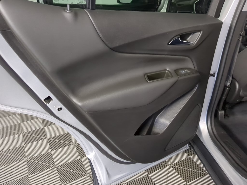 Used 2022 Silver Ice Metallic Chevrolet LT image 15
