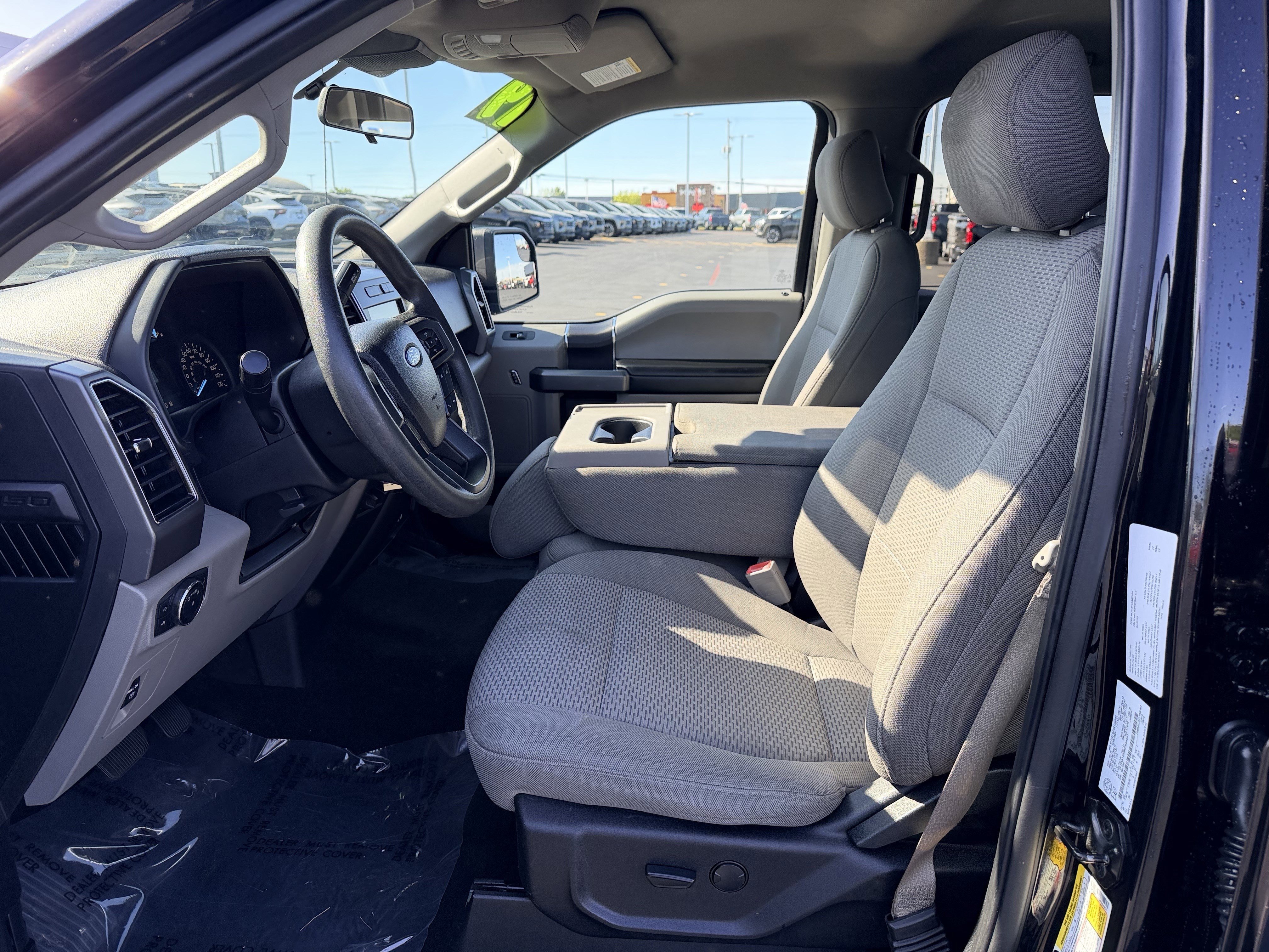 Used 2019 Black Ford XLT image 6