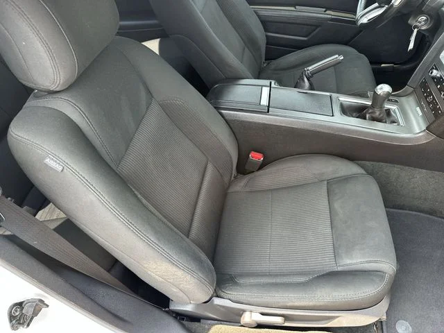 Used 2014 White Ford V6 image 25
