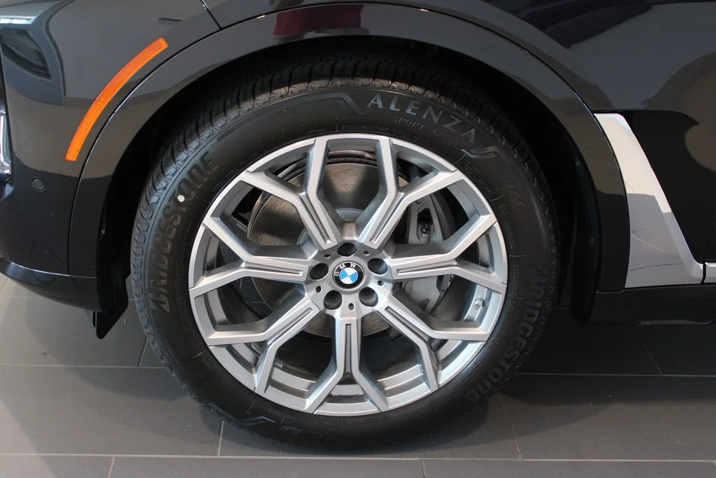 New 2027 Black Sapphire Metallic BMW xDrive40i image 26
