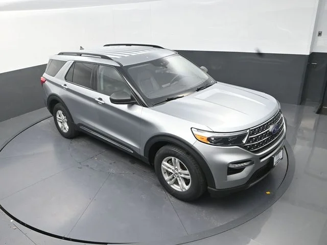 Used 2024 Silver Ford XLT image 11