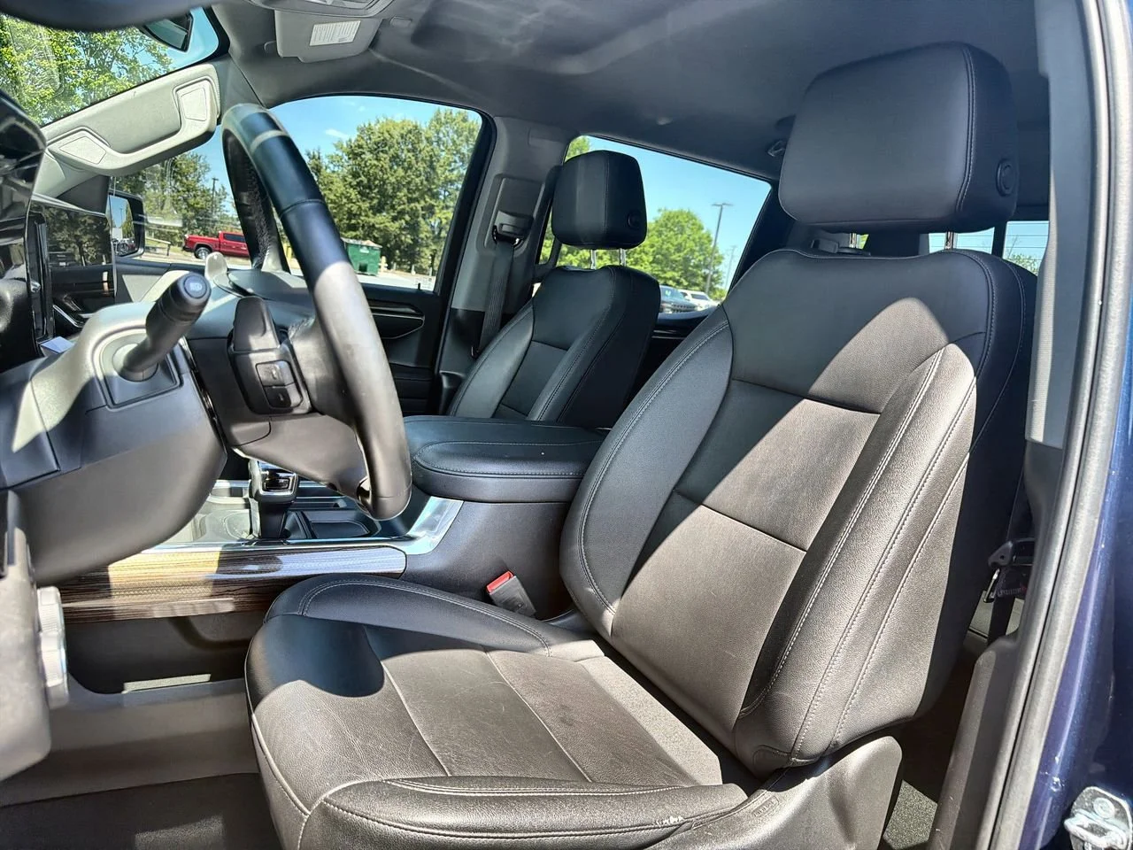 Used 2023 Northsky Blue Metallic Chevrolet RST image 16