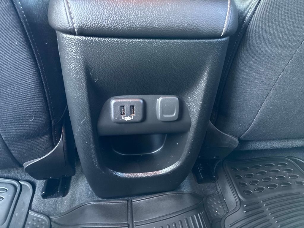 Used 2021 Gray Chevrolet LT image 16