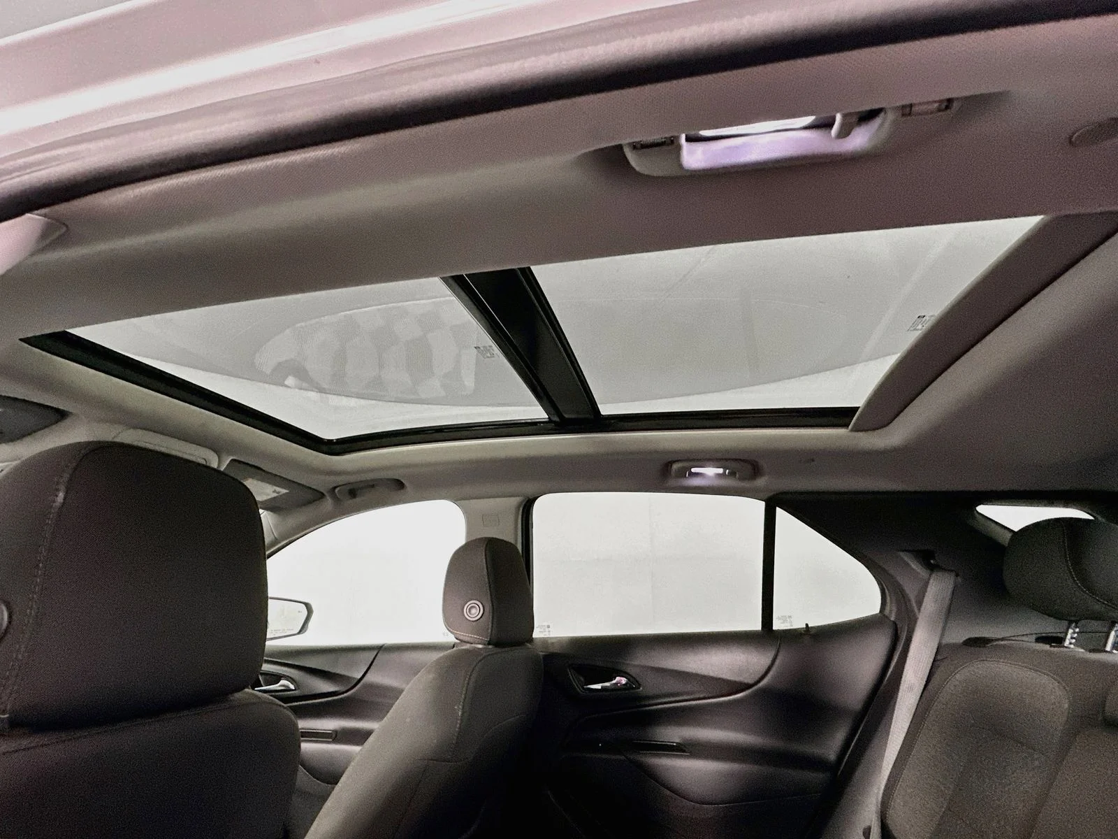 Used 2024 Summit White Chevrolet LT image 23