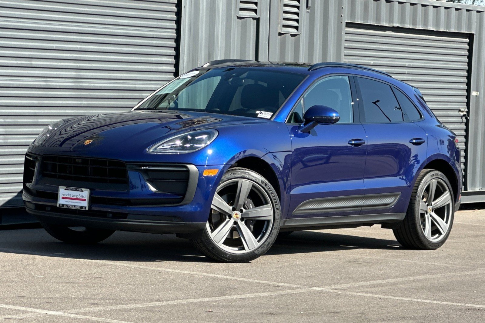 2022 Porsche Macan Base