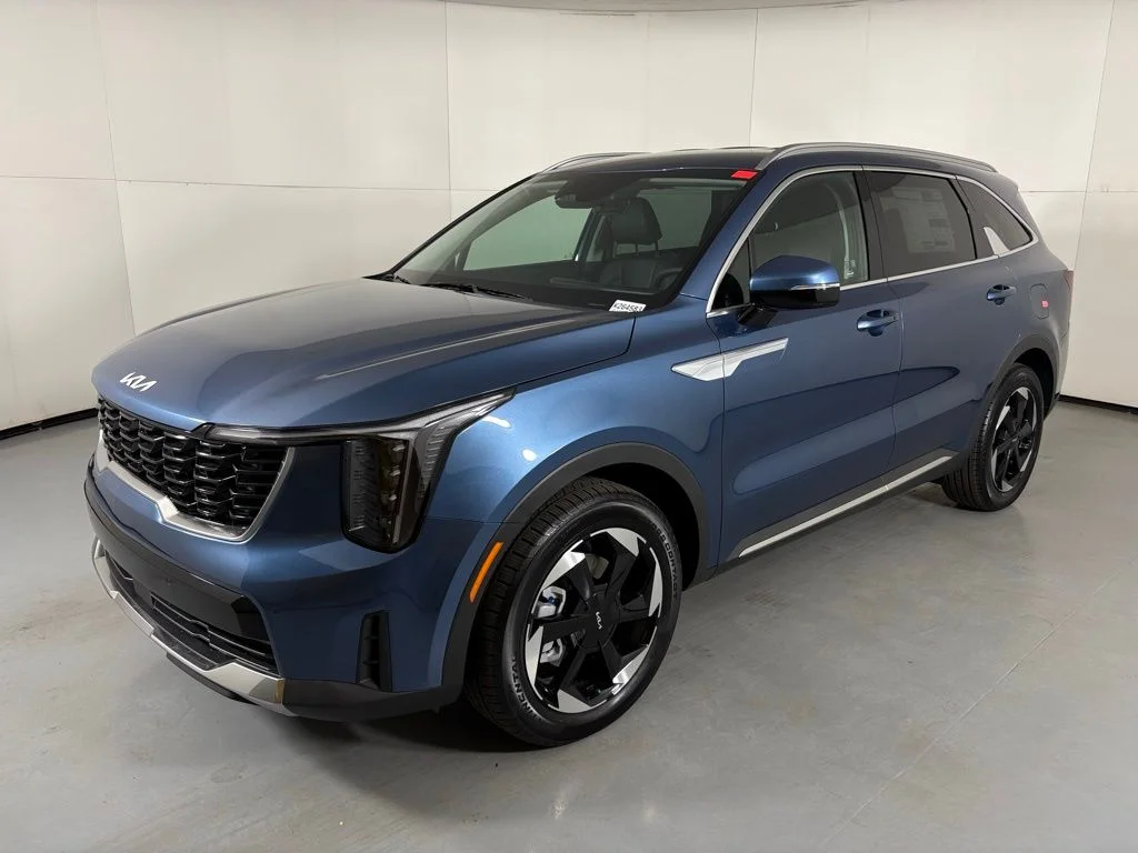 New 2026 Mineral Blue Kia EX image 4