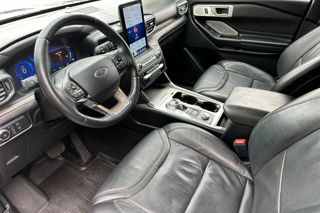 Used 2020 Gray Ford Platinum image 11