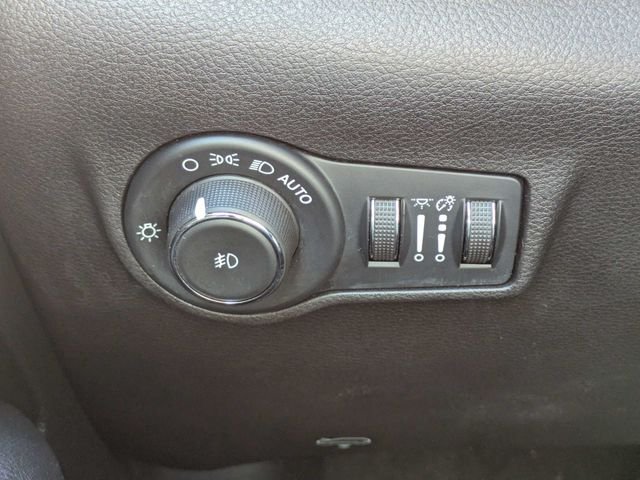 Used 2025 Red Jeep Trailhawk image 24