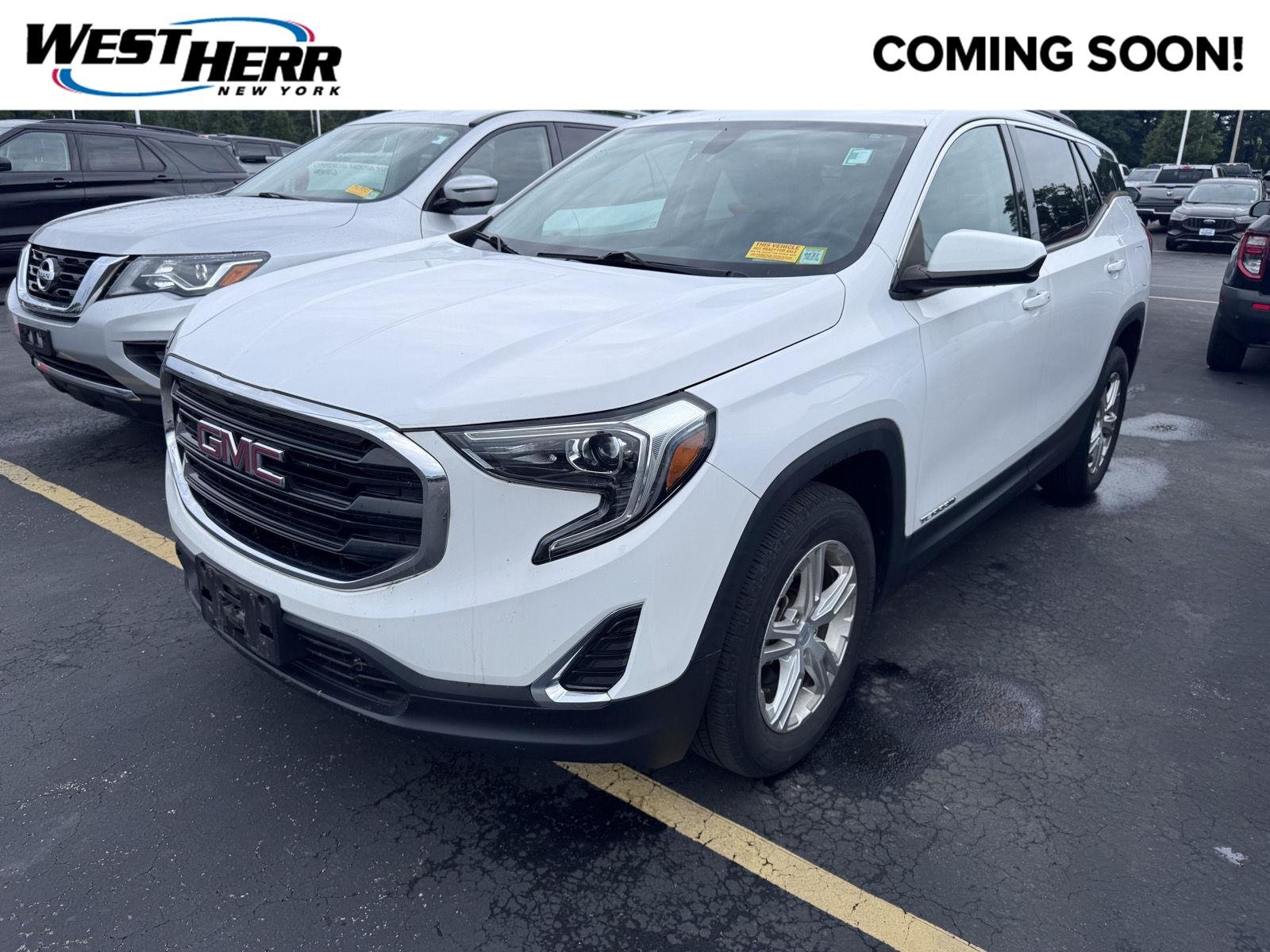 Used 2019 Summit White GMC SLE image 1