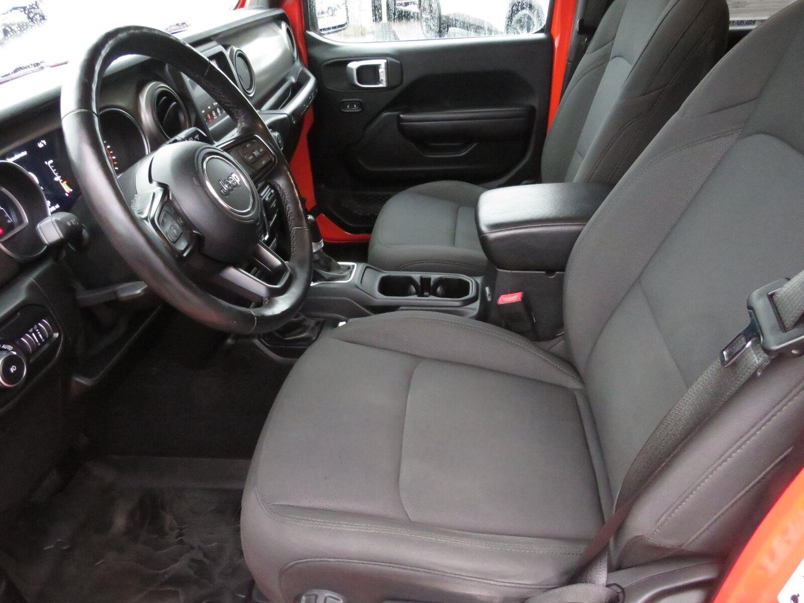 Used 2020 Punkn Metallic Clearcoat Jeep Sport S image 19
