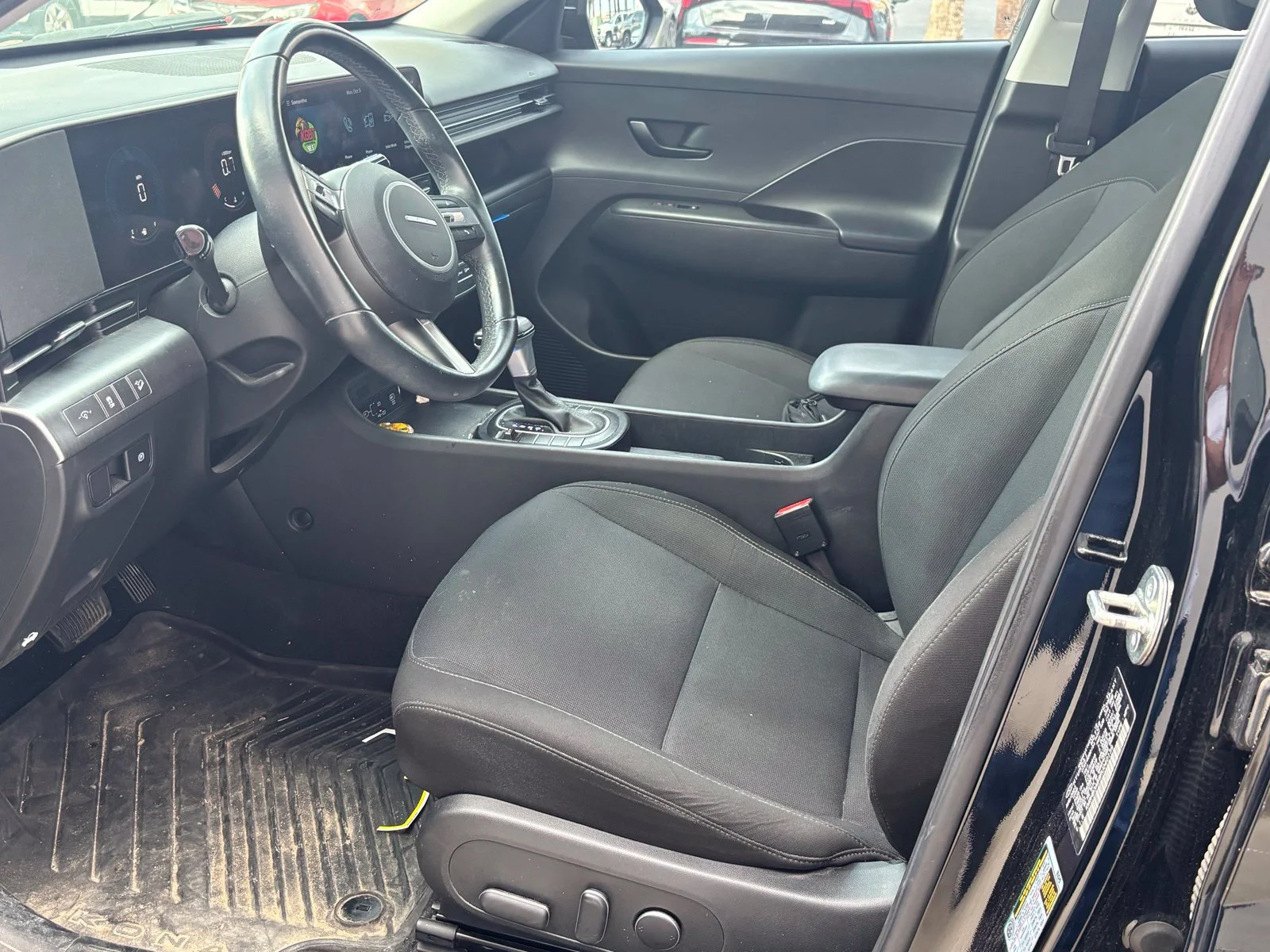 Used 2024 Black Hyundai SEL image 7