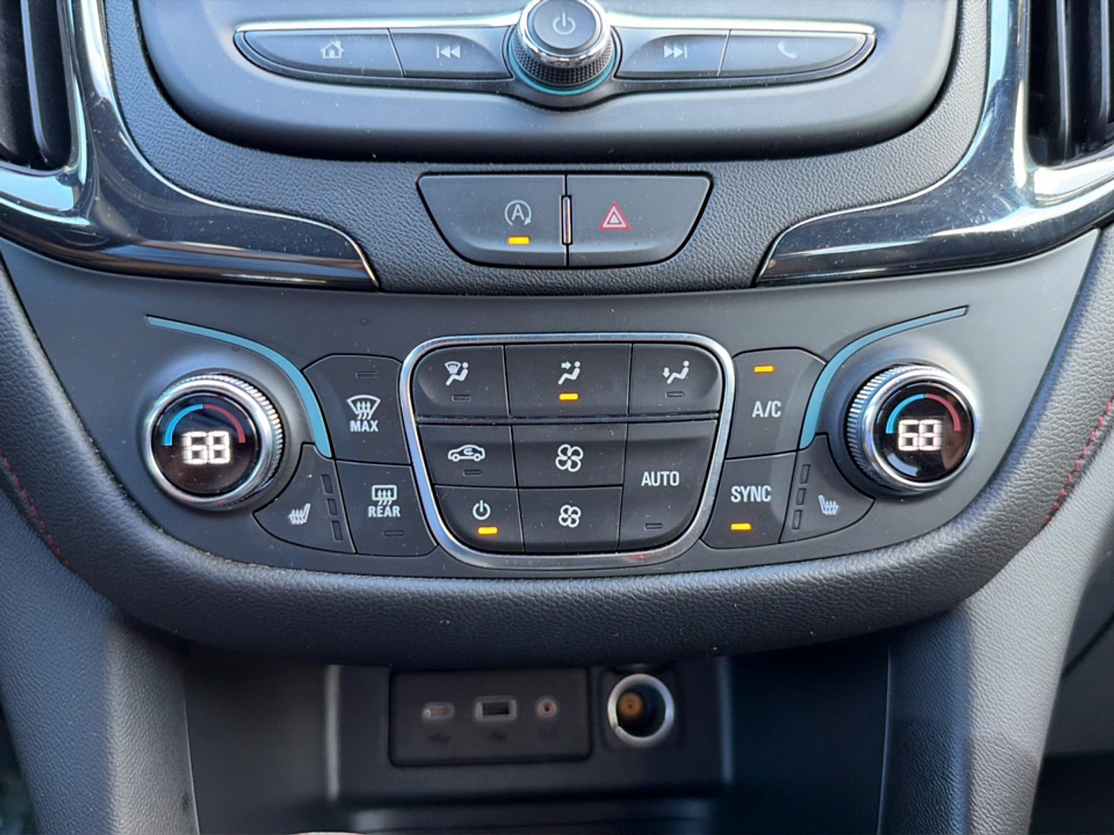 Used 2023 Summit White Chevrolet RS image 36