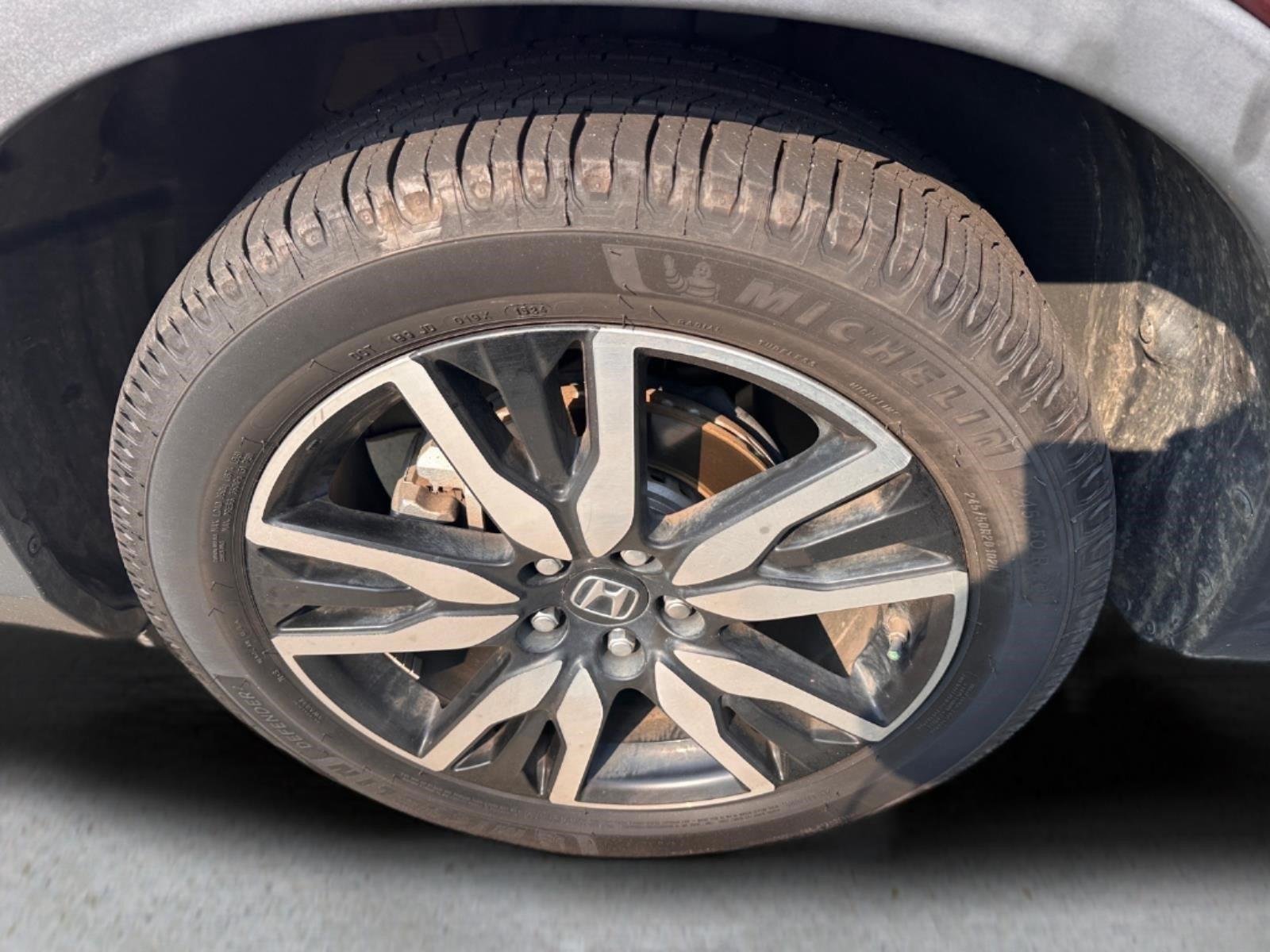 2021 Honda Pilot Touring - Photo 14