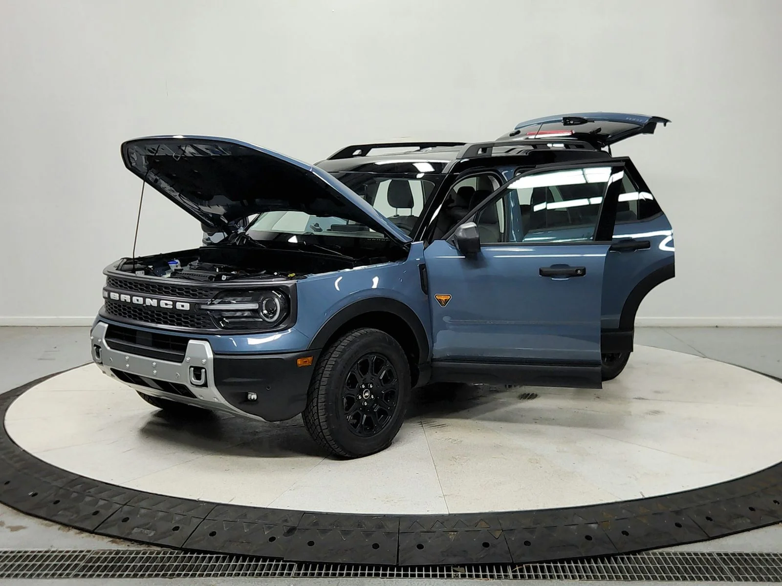 New 2026 Gray Ford Badlands image 12