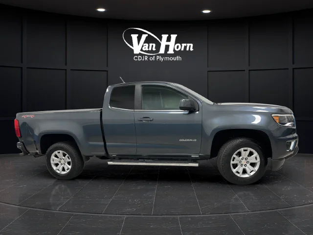 Used 2015 Cyber Gray Metallic Chevrolet LT image 8