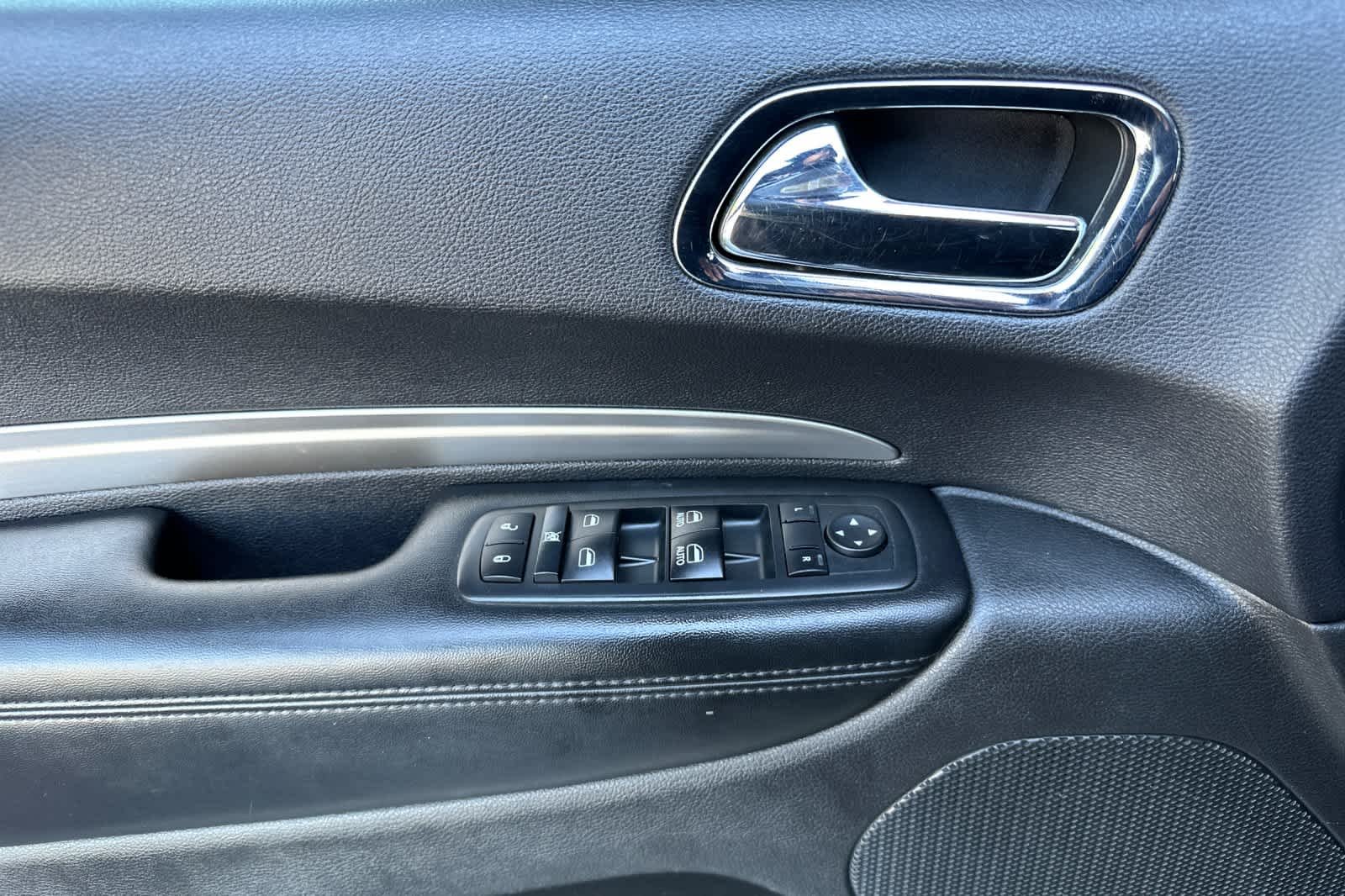 Used 2017 Granite Metallic Clearcoat Dodge SXT image 12