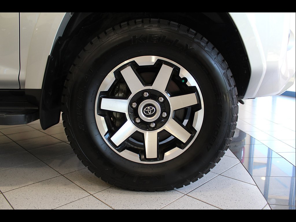2024 Toyota 4Runner TRD Off-Road Premium - Photo 10