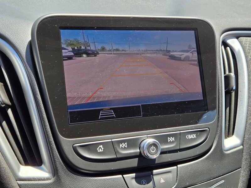 Used 2023 Sterling Gray Metallic Chevrolet LT image 18