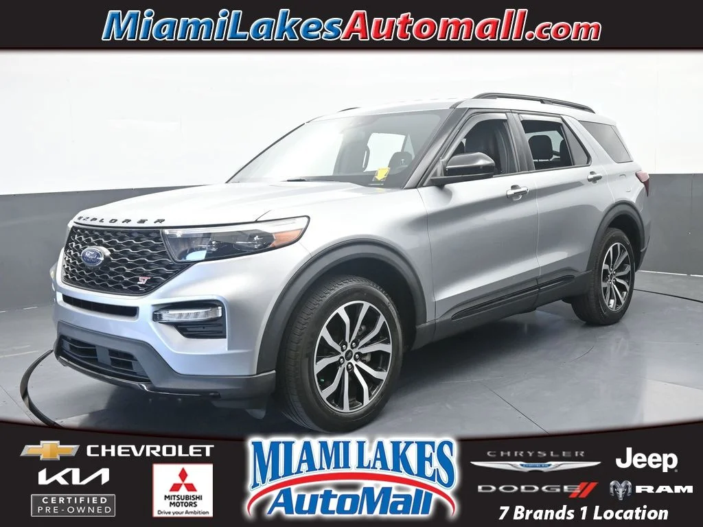 2023 Ford Explorer ST 4WD's photo