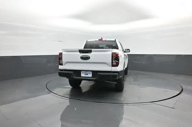 New 2026 Oxford White Ford XLT image 7