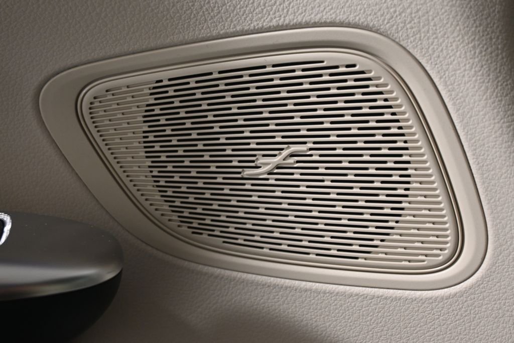 Used 2026 Polar White Mercedes-Benz GLC 300 image 27