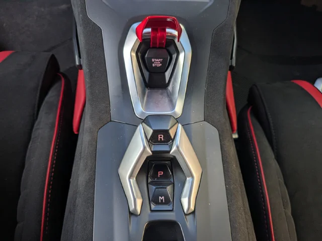 Used 2023 Black Lamborghini Base image 20