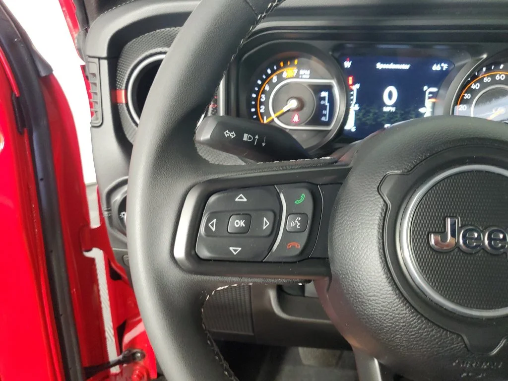 2025 Jeep Wrangler 4-Door Rubicon - Photo 26