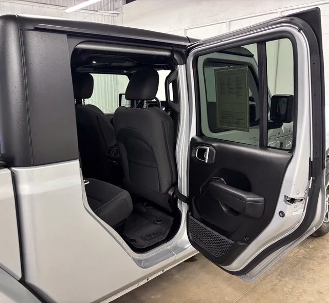 Used 2024 Silver Jeep Sport S image 19