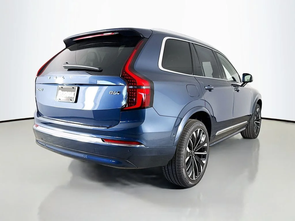 2026 Volvo XC90 Plus - Photo 7