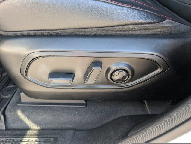 Used 2022 White Jeep Trailhawk image 16
