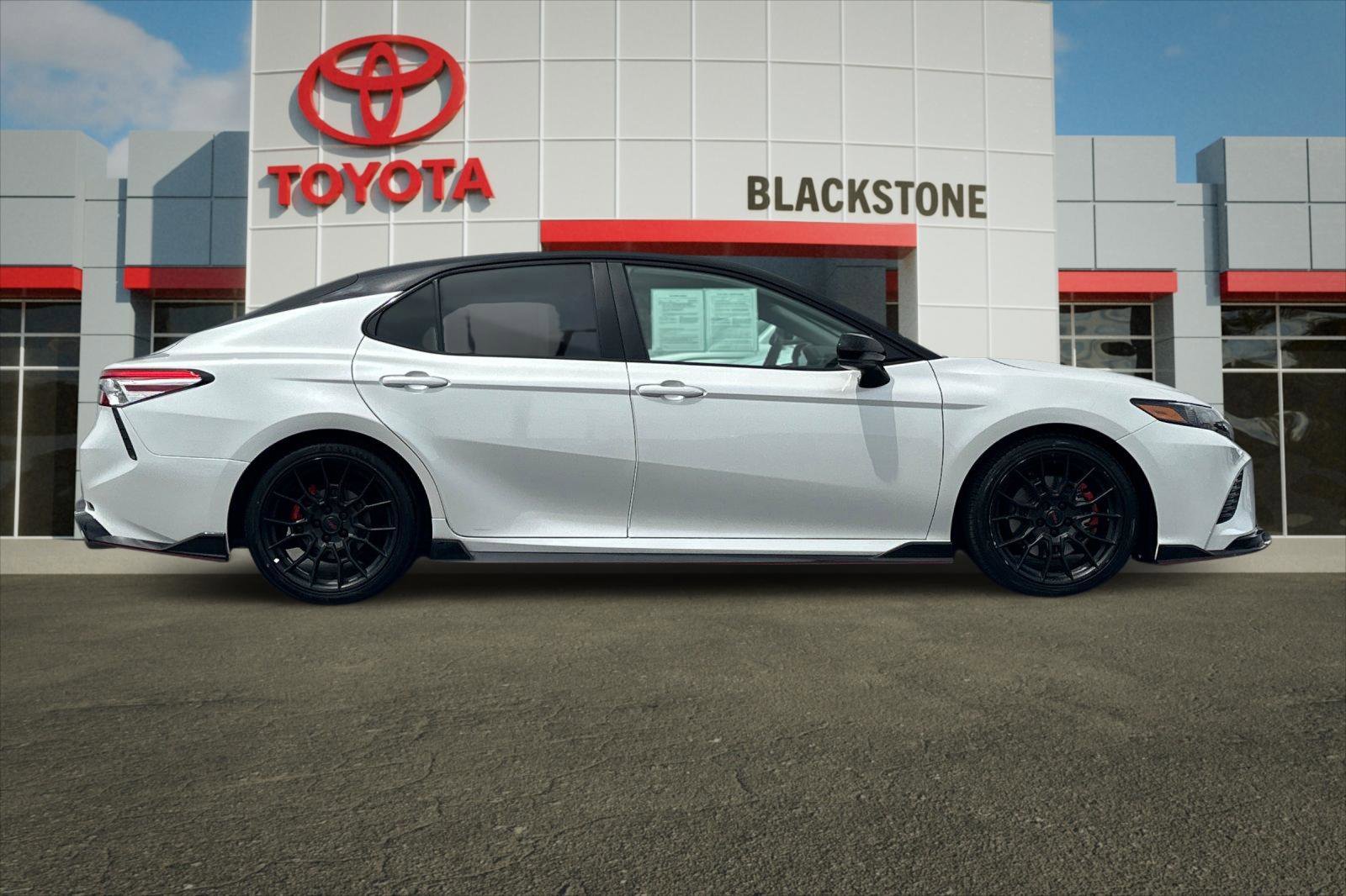 Certified Used 2020 Wind Chill Pearl/Midnight Black Metallic Toyota XSE V6 image 2