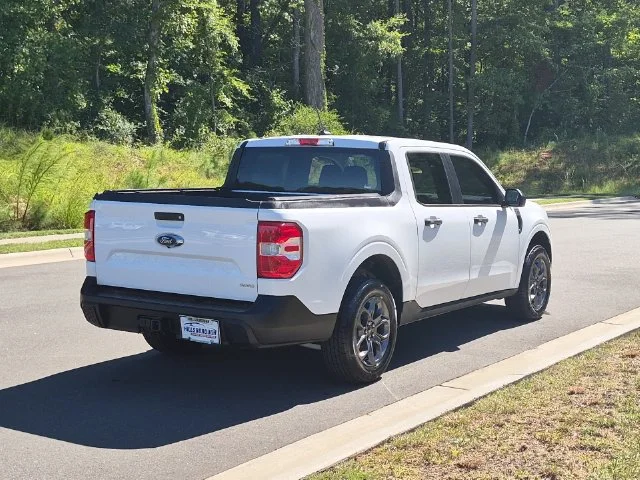 Used 2024 White Ford XLT image 13