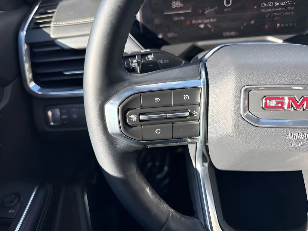 Used 2025 Summit White GMC Elevation image 16