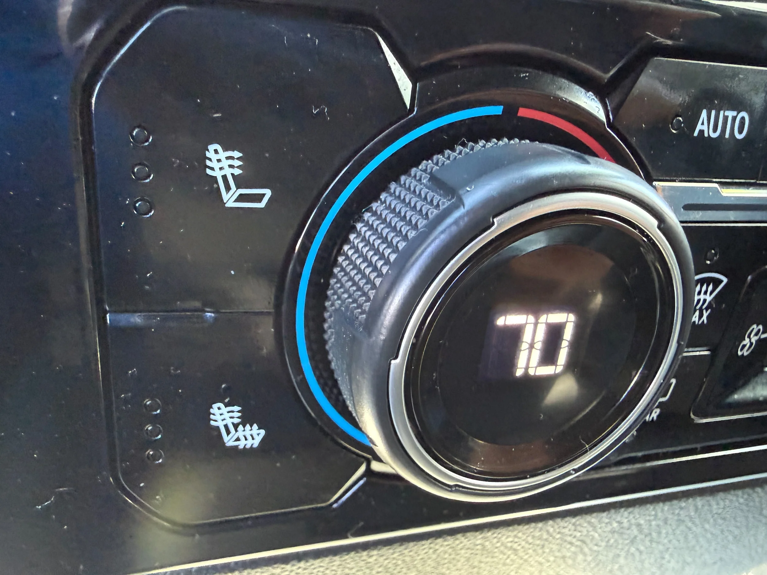 Used 2023 Northsky Blue Metallic Chevrolet LT image 22
