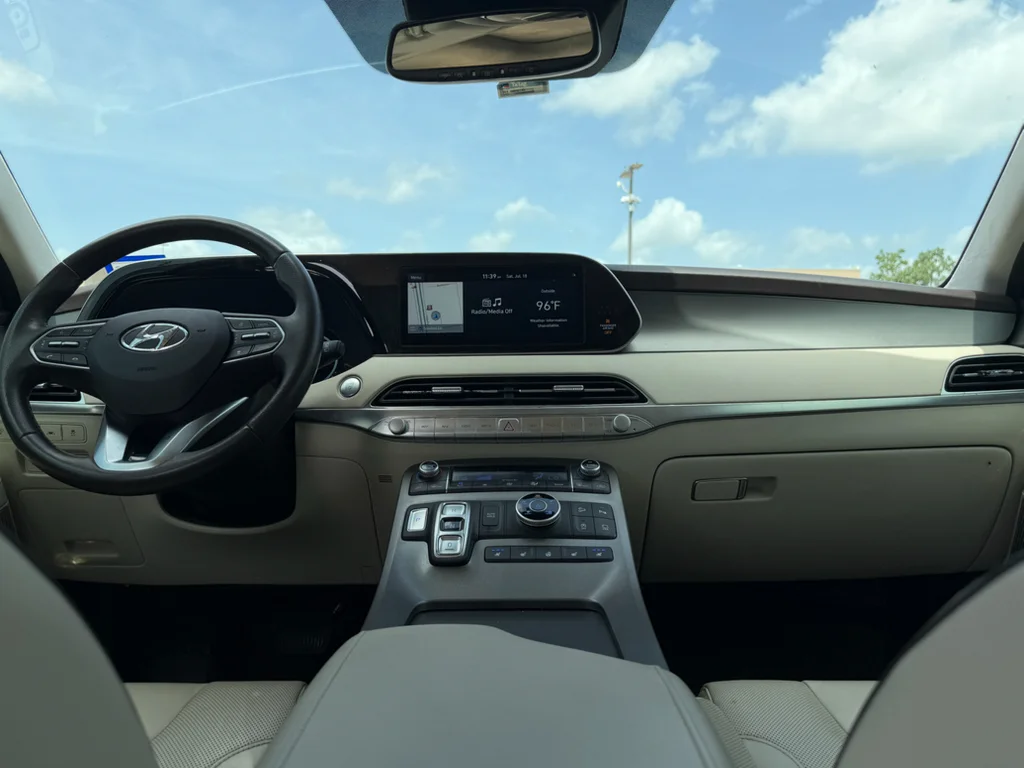 Used 2021 Hyper White Hyundai Calligraphy image 11