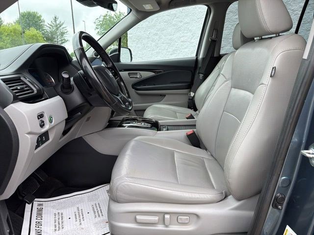 Used 2019 Steel Sapphire Metallic Honda Elite image 14