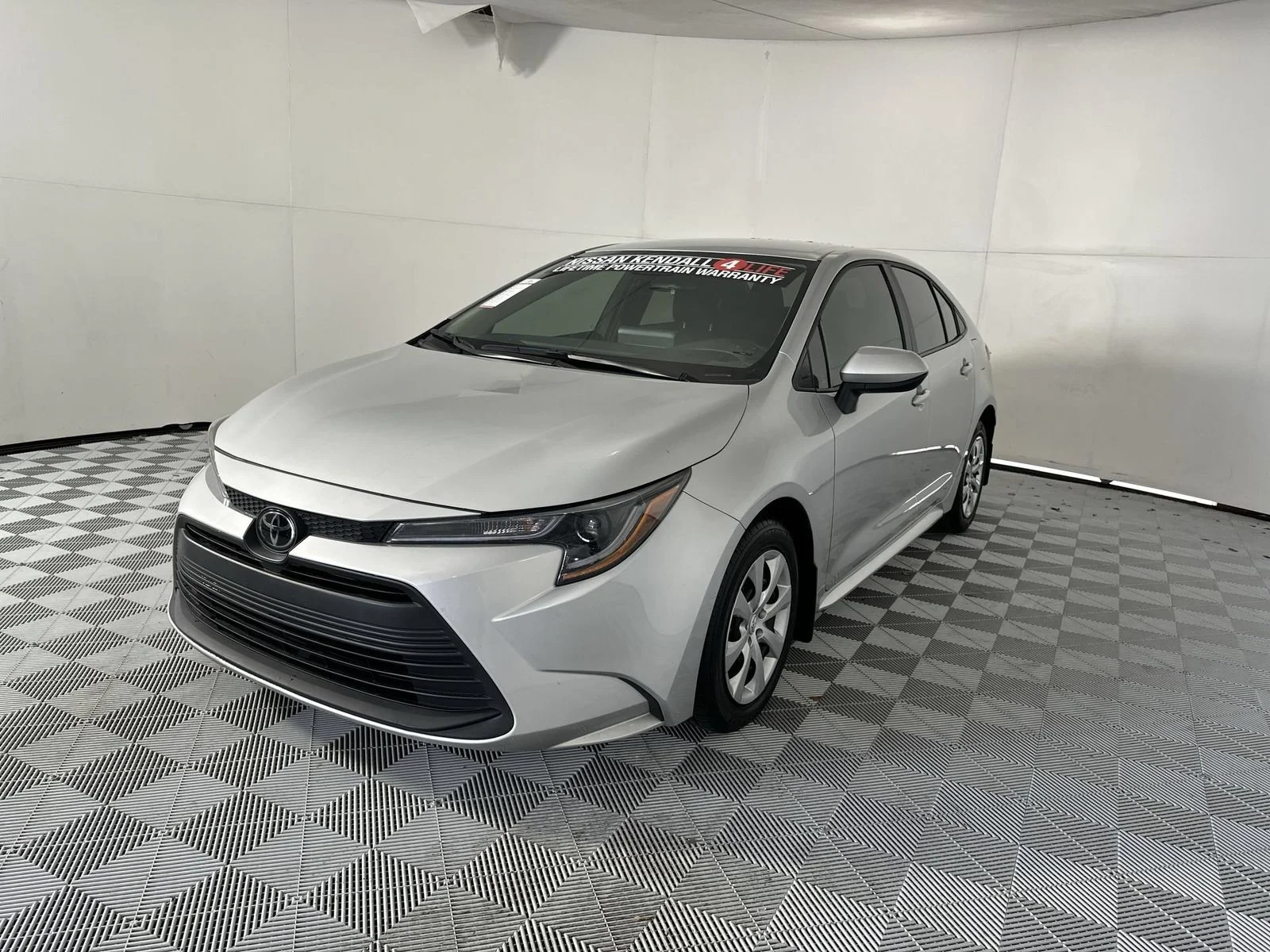 Used 2024 Silver Toyota LE image 4