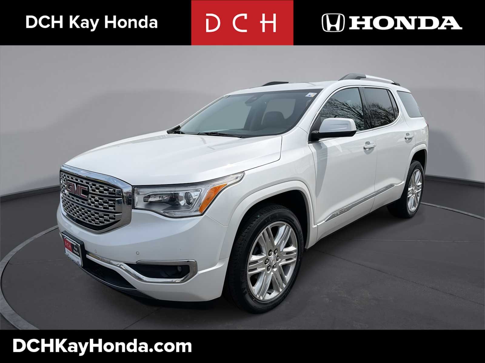 2017 GMC Acadia Denali AWD's photo
