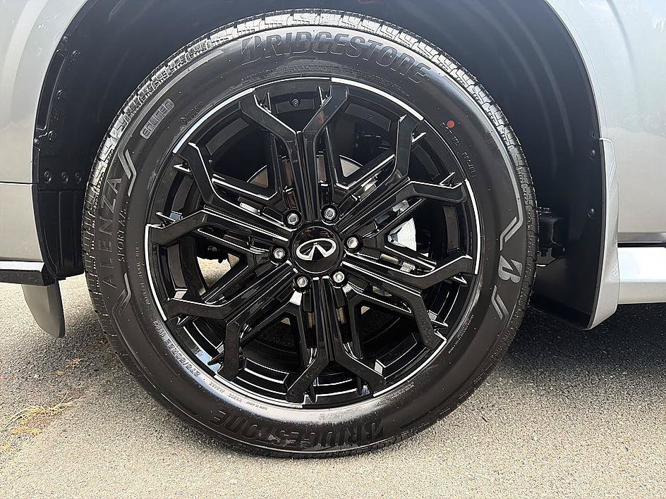 New 2027 Dynamic Metal INFINITI SPORT image 8