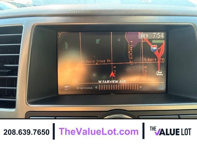 Used 2010 White Nissan Platinum image 17