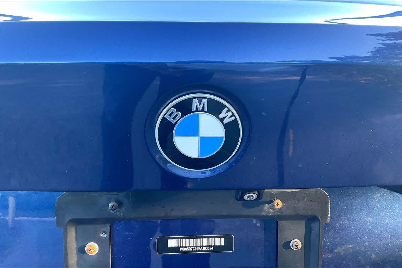 Used 2019 Mediterranean Blue Metallic BMW 330i xDrive image 30