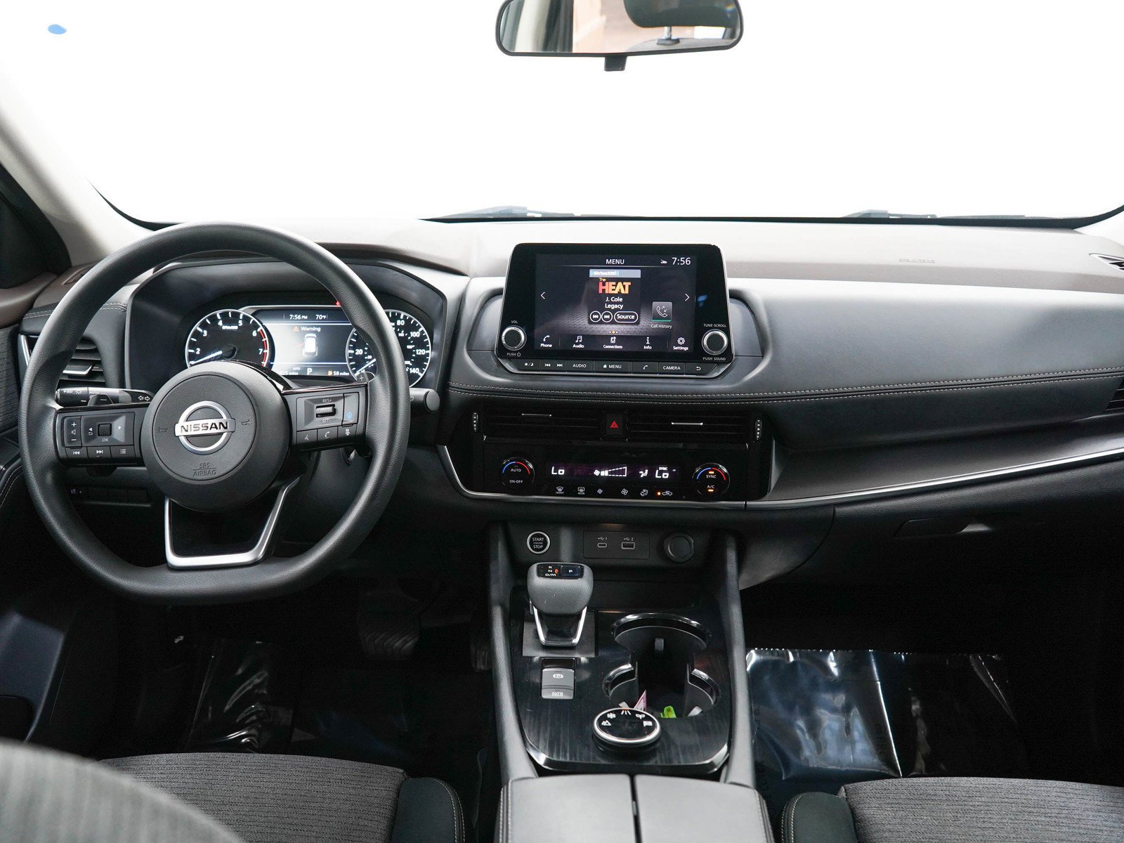 Used 2021 Pearl White Tricoat Nissan Sv image 15