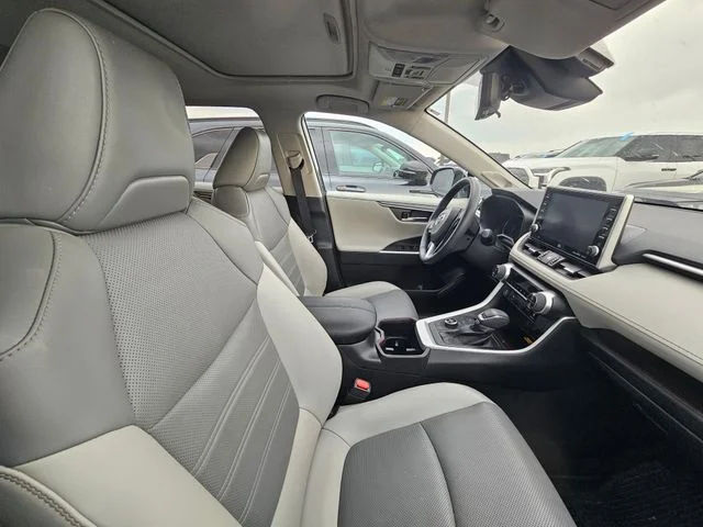 Used 2022 Magnetic Gray Metallic Toyota Limited image 19