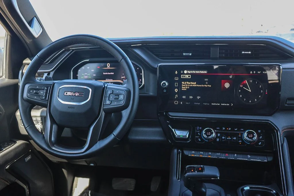 Used 2025 White GMC AT4 image 14