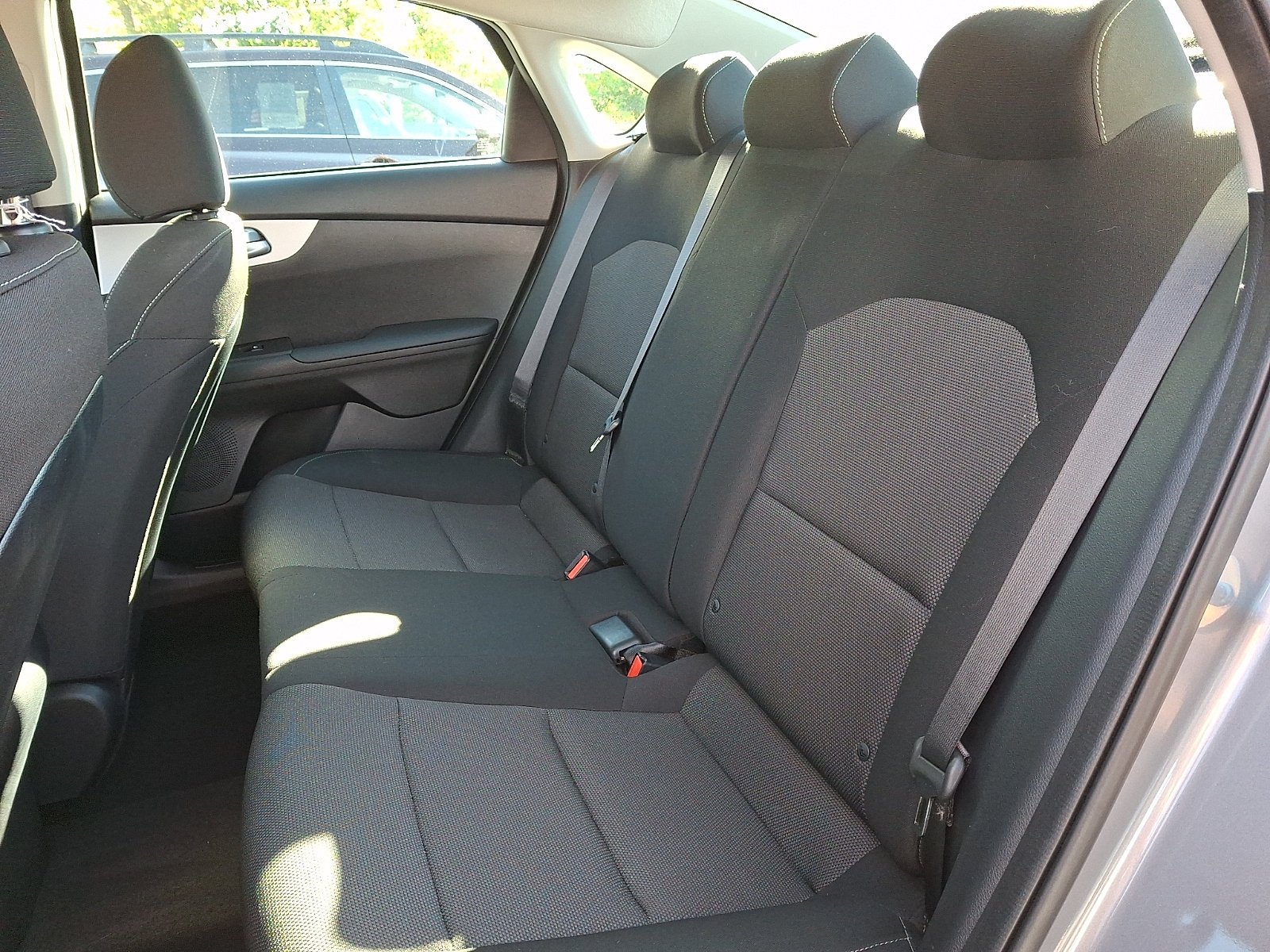 Used 2024 Steel Gray Kia LXS image 9