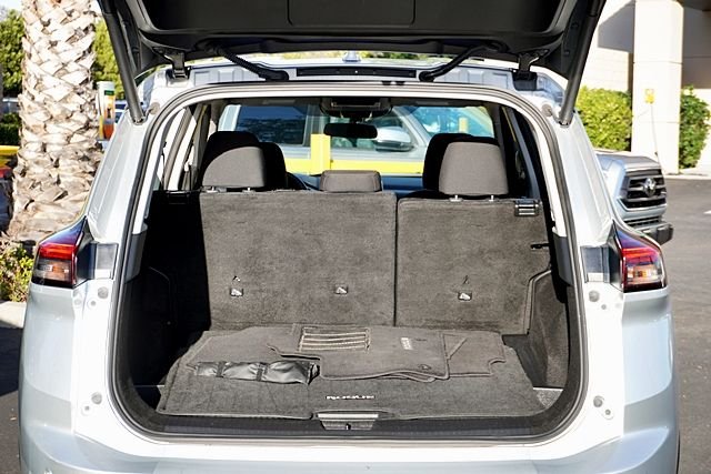 Used 2024 Silver Nissan SV image 12