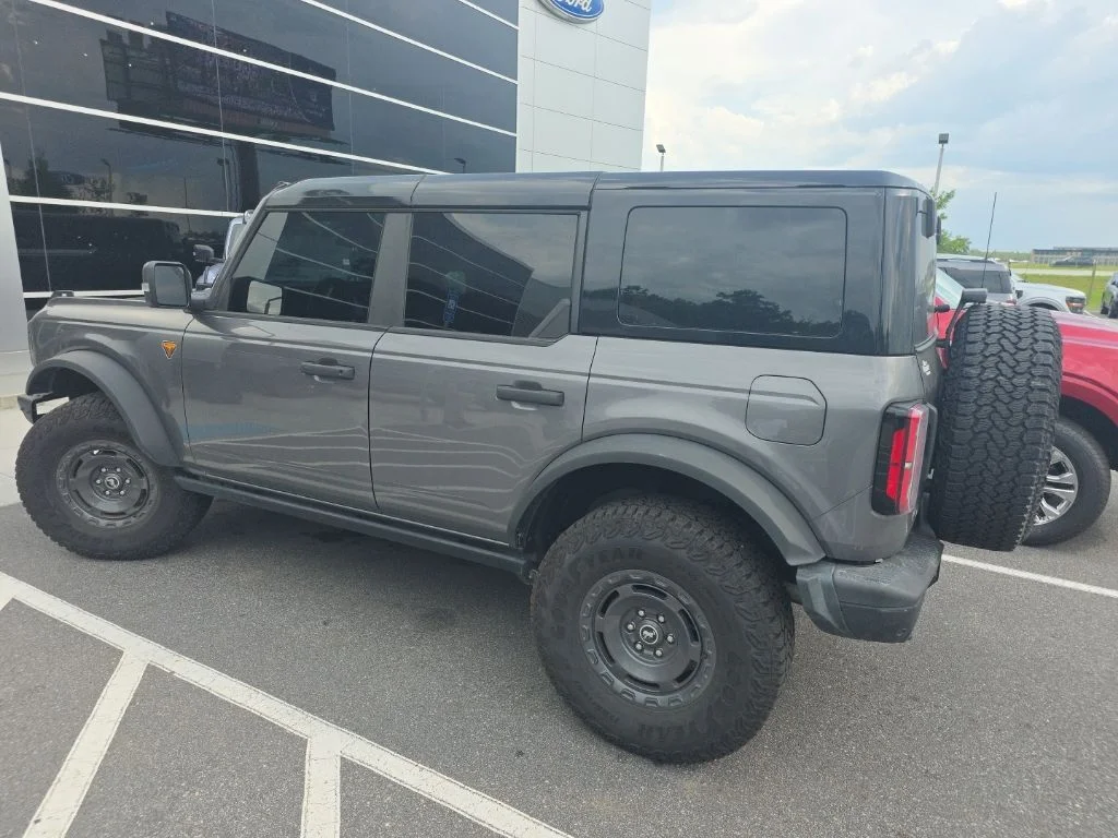 Certified Used 2025 Carbonized Gray Metallic Ford Badlands image 4