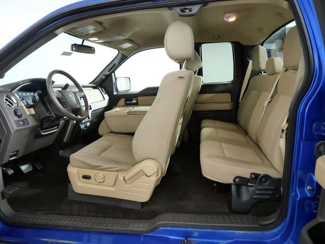 Used 2014 Blue Ford XLT image 16