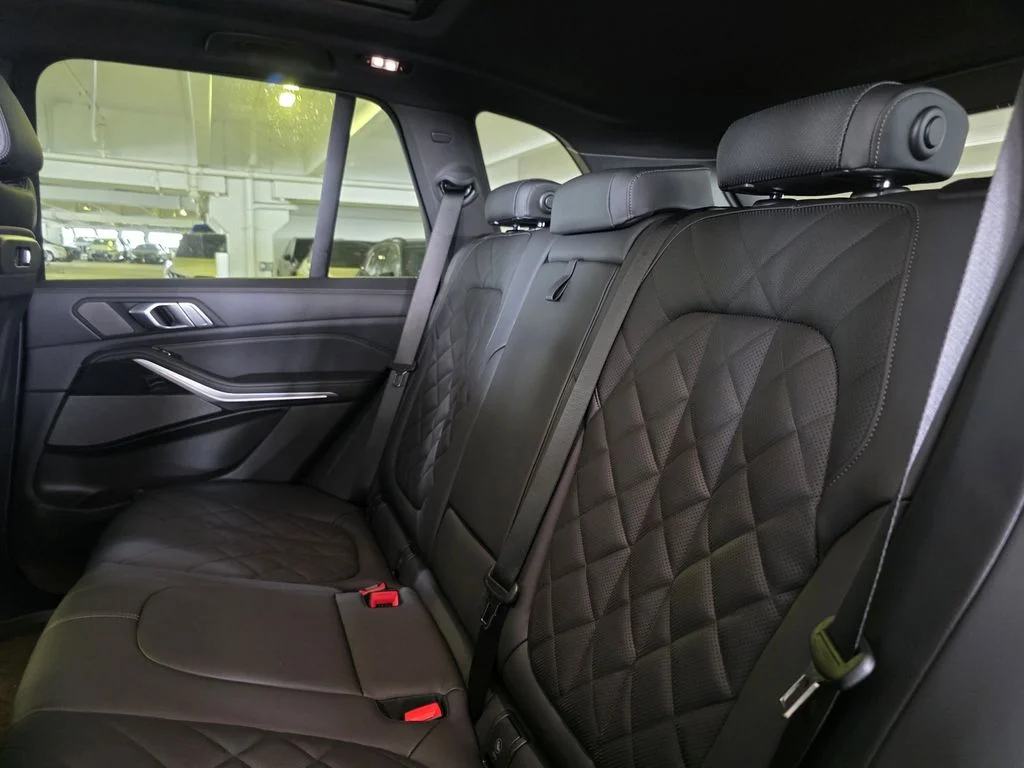 New 2026 Black BMW sDrive40i image 13
